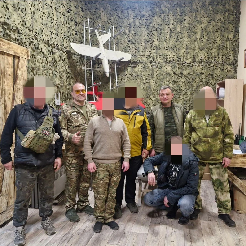 Гуманитарная помощь и снаряжение